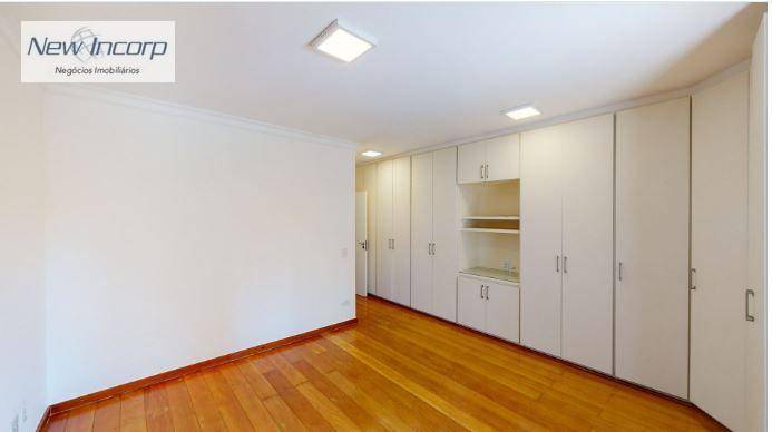 Apartamento à venda com 4 quartos, 220m² - Foto 19