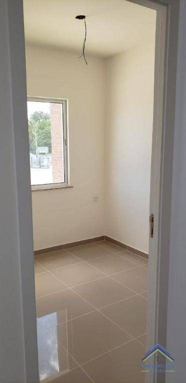 Apartamento à venda com 2 quartos, 77m² - Foto 4