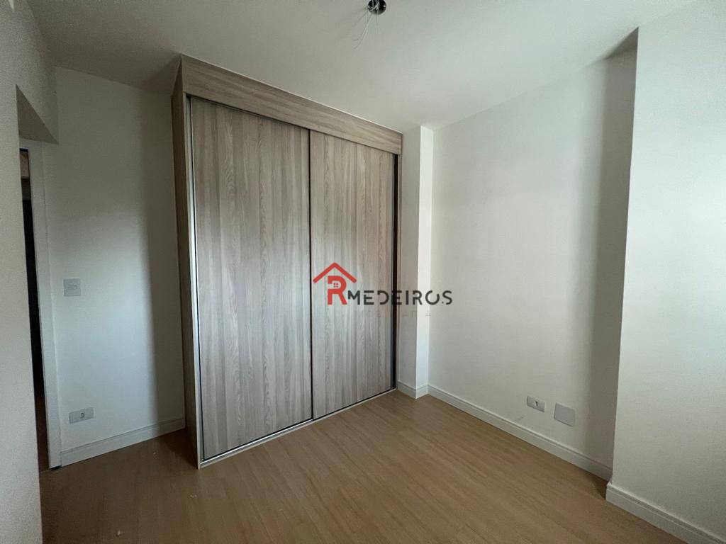 Apartamento à venda com 3 quartos, 117m² - Foto 6