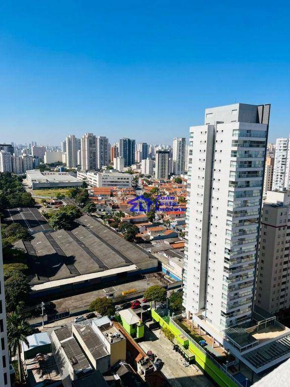 Apartamento à venda com 3 quartos, 165m² - Foto 2