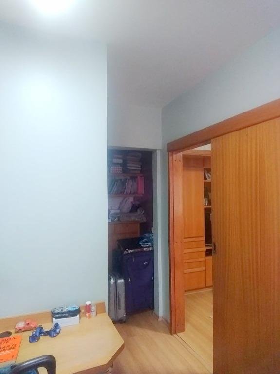 Apartamento à venda com 3 quartos, 150m² - Foto 7