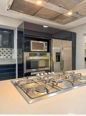 Apartamento à venda e aluguel com 3 quartos, 170m² - Foto 9