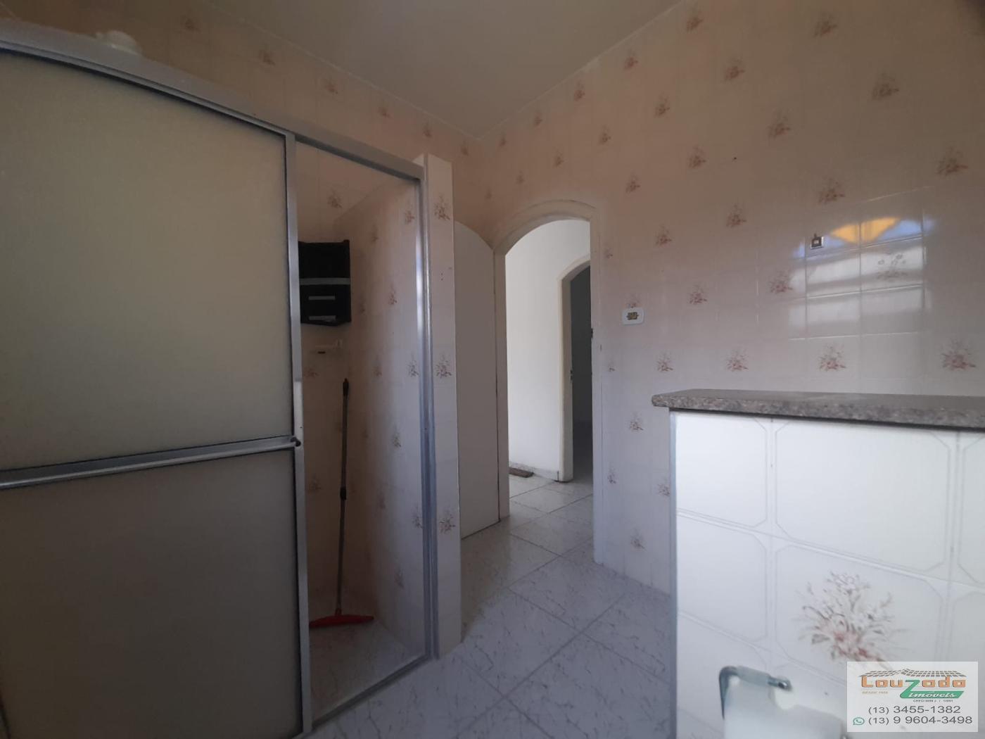 Casa à venda com 2 quartos, 250m² - Foto 6