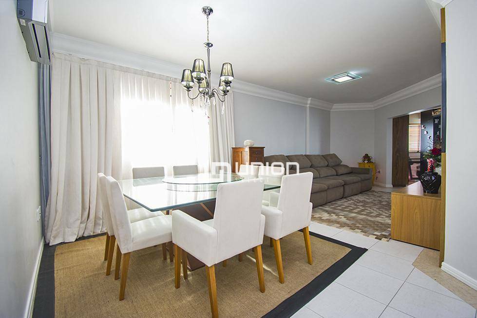 Apartamento à venda com 2 quartos, 139m² - Foto 3