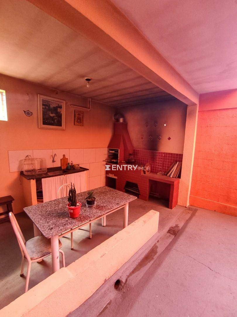 Casa à venda com 3 quartos, 230m² - Foto 16