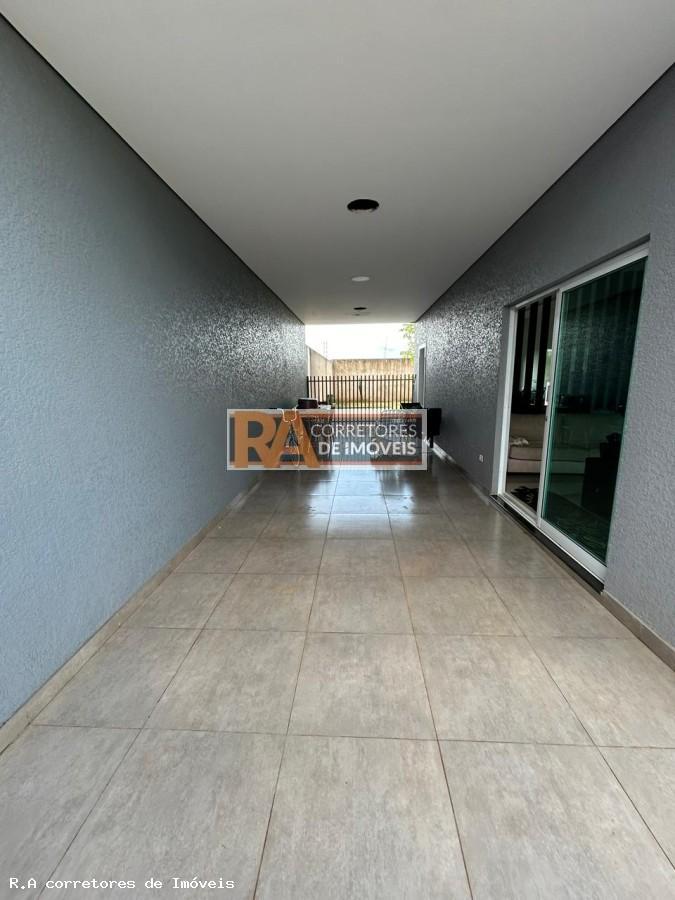 Casa à venda com 3 quartos, 300m² - Foto 3