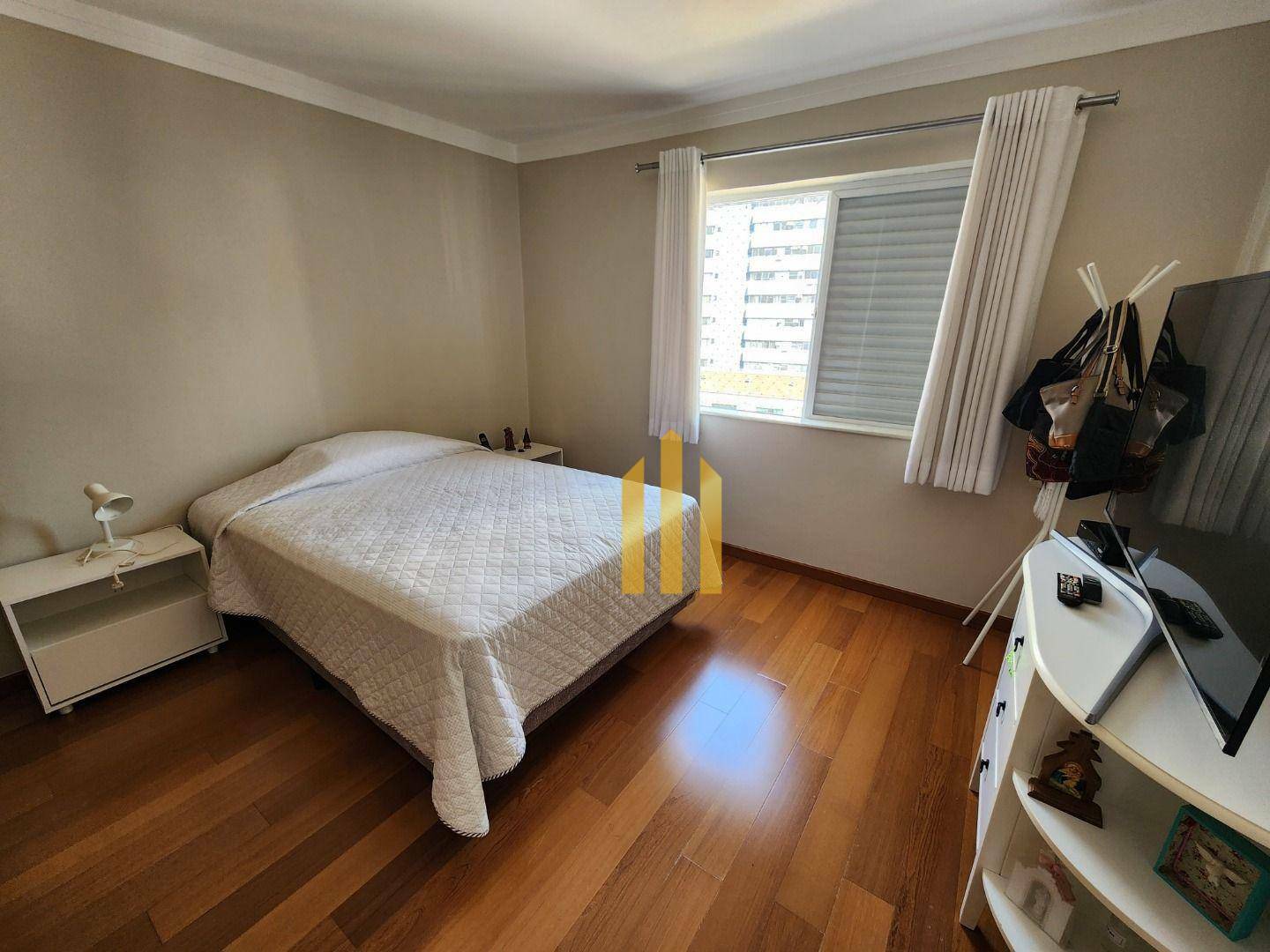 Apartamento para alugar com 2 quartos, 92m² - Foto 16