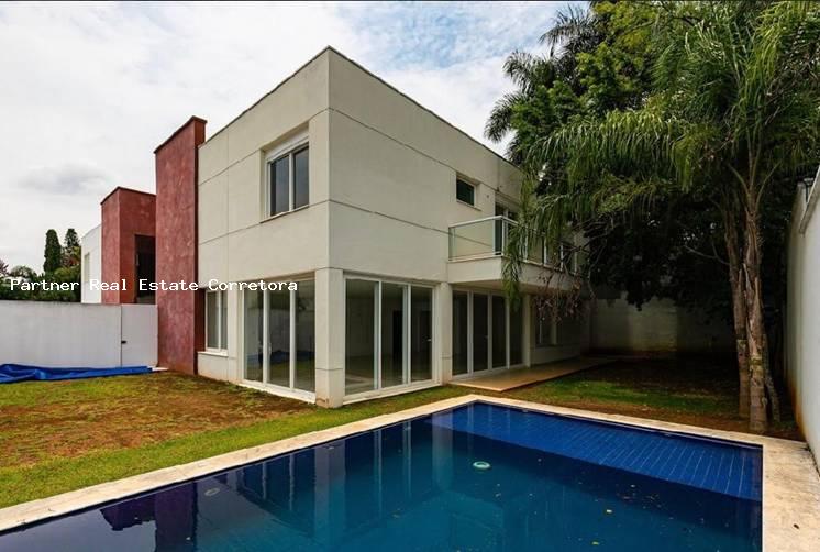 Casa de Condomínio à venda com 4 quartos, 533m² - Foto 1