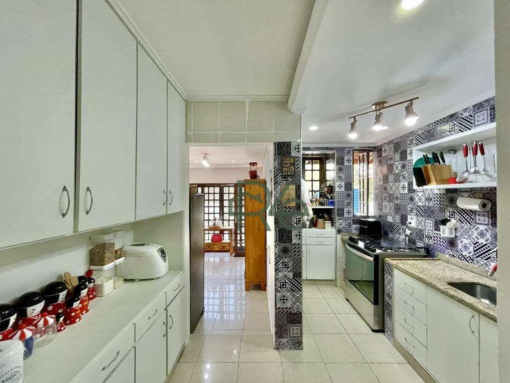 Casa de Condomínio à venda com 3 quartos, 280m² - Foto 16