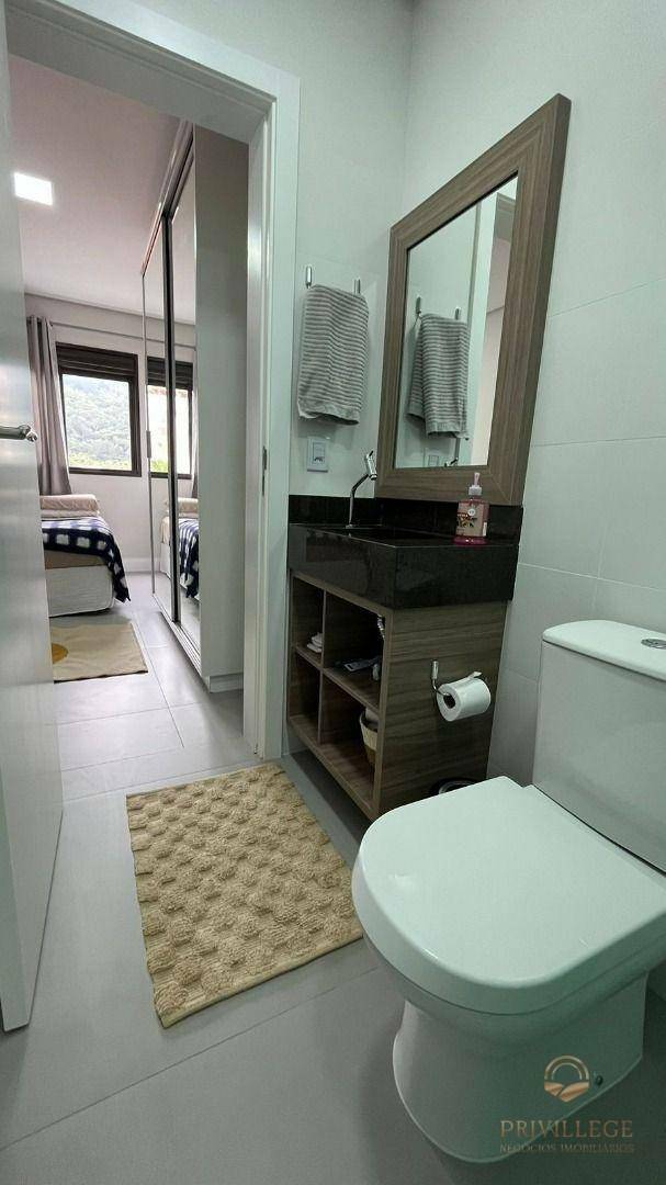 Apartamento à venda com 2 quartos, 72m² - Foto 19