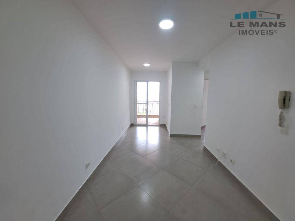 Apartamento para alugar com 2 quartos, 62m² - Foto 5