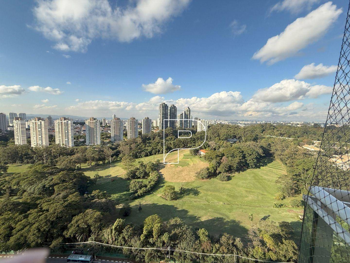 Apartamento à venda com 4 quartos, 188m² - Foto 32