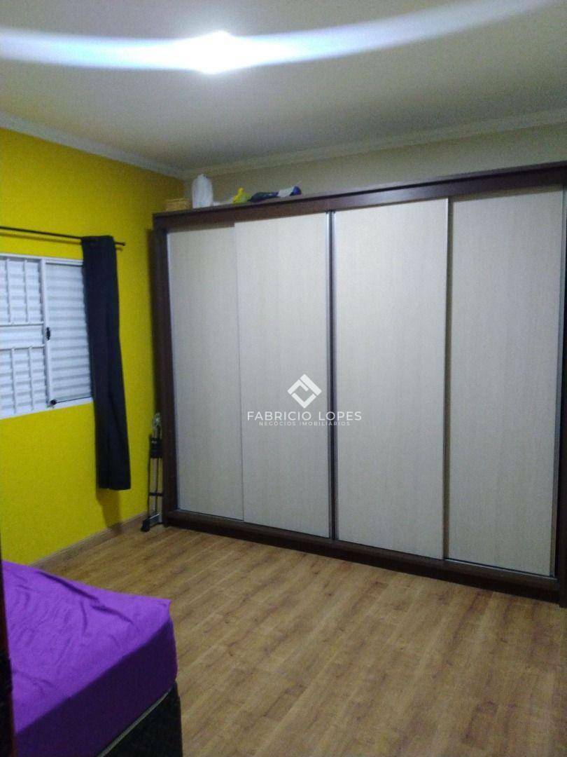 Casa à venda com 4 quartos, 180m² - Foto 16