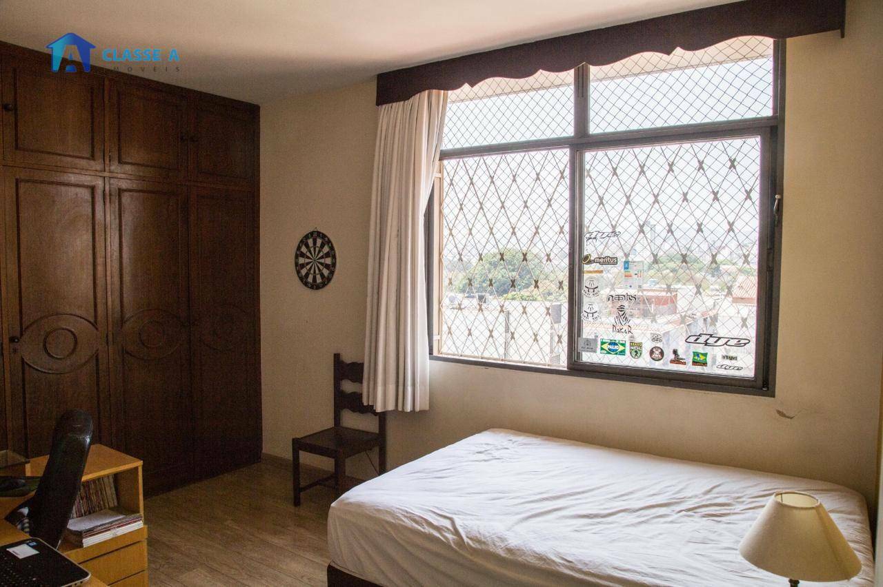 Apartamento à venda com 3 quartos, 140m² - Foto 12