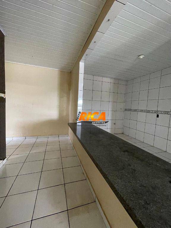 Casa para alugar com 6 quartos, 120m² - Foto 7