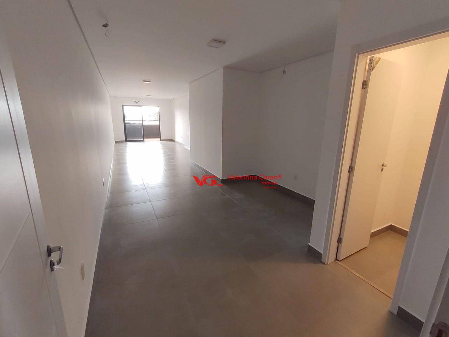 Apartamento à venda com 3 quartos, 126m² - Foto 2