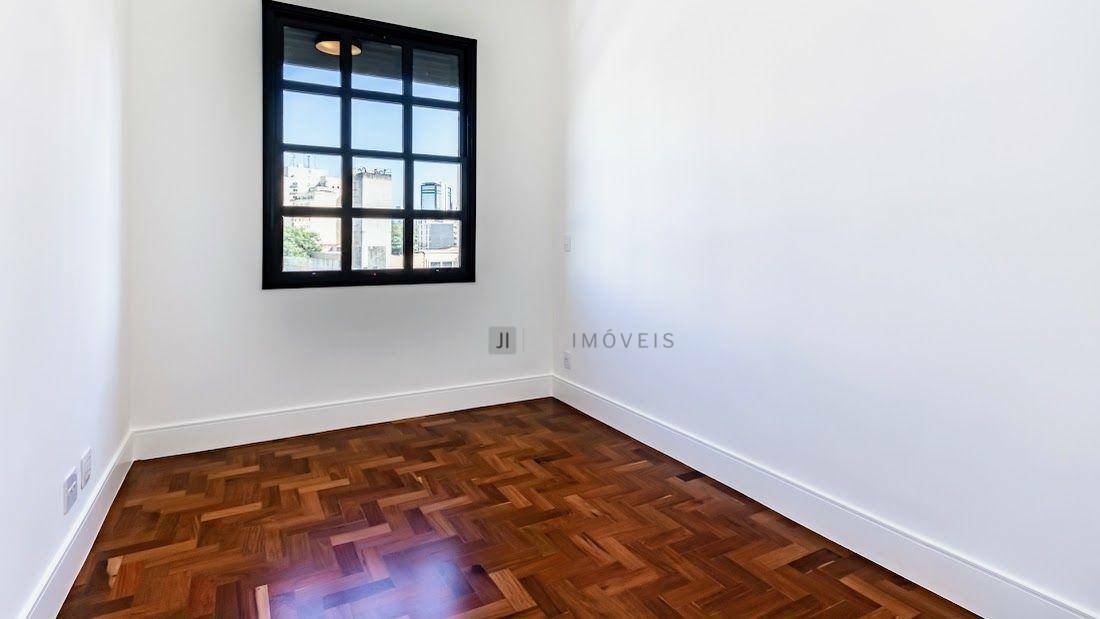 Apartamento à venda com 3 quartos, 212m² - Foto 22