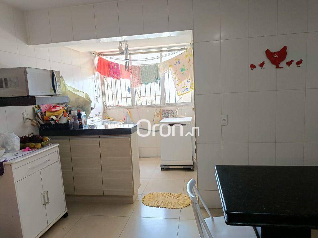 Apartamento à venda com 3 quartos, 160m² - Foto 5