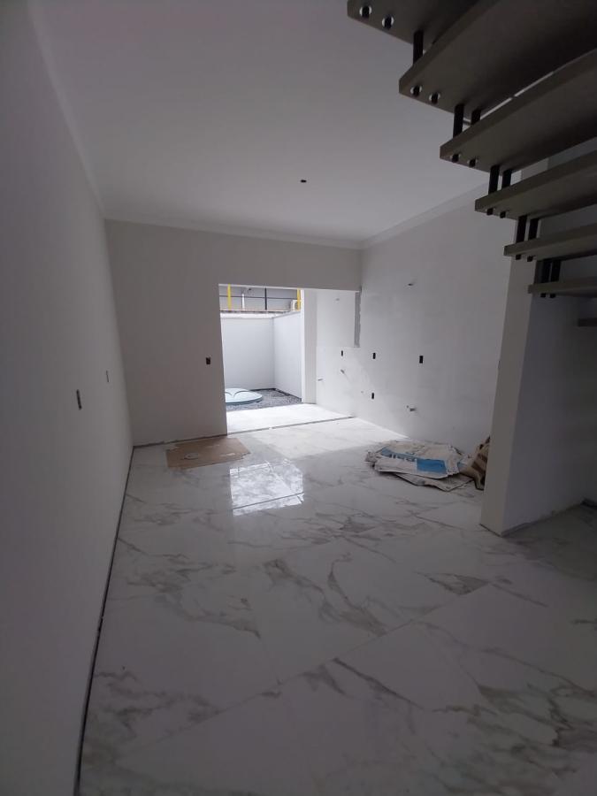 Sobrado à venda com 2 quartos, 100m² - Foto 4