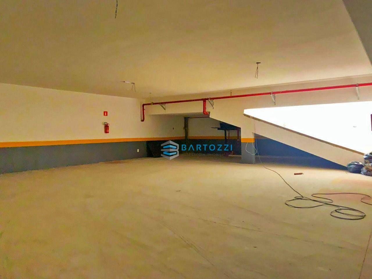 Prédio Inteiro para alugar, 1300m² - Foto 9