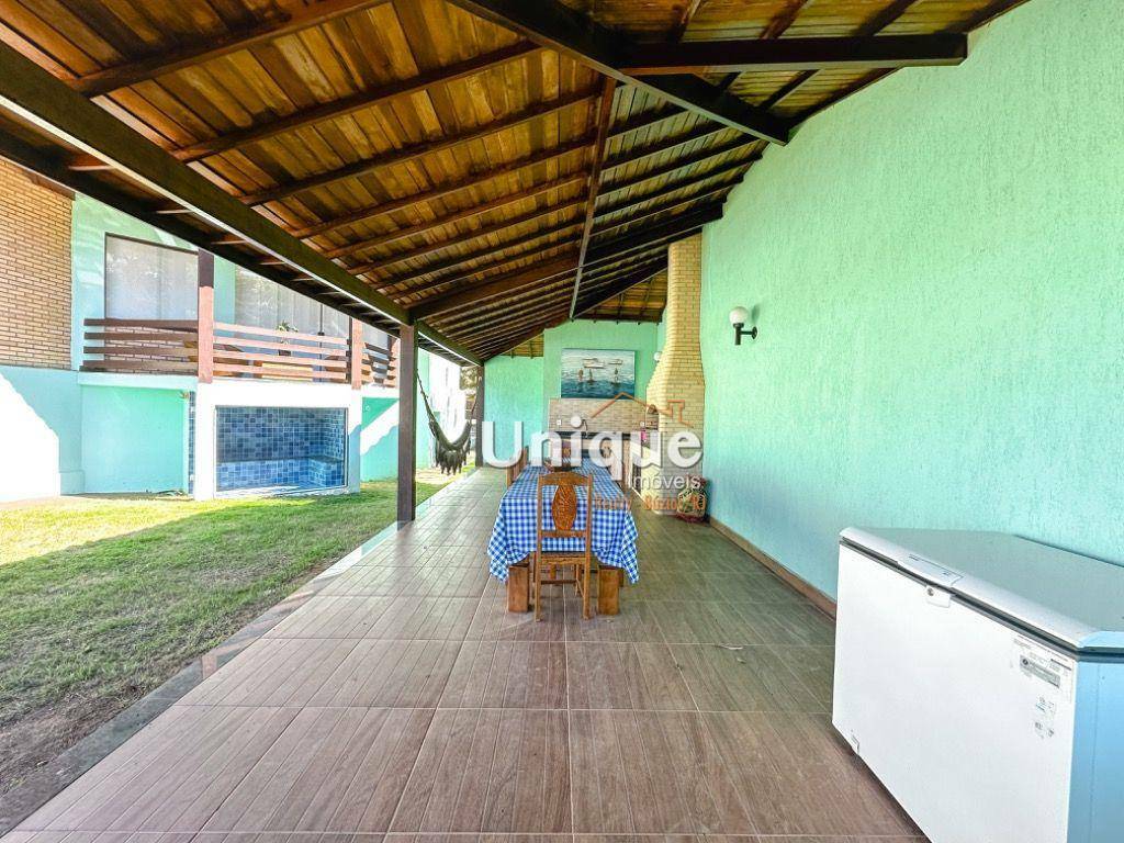 Casa à venda com 4 quartos, 350m² - Foto 3