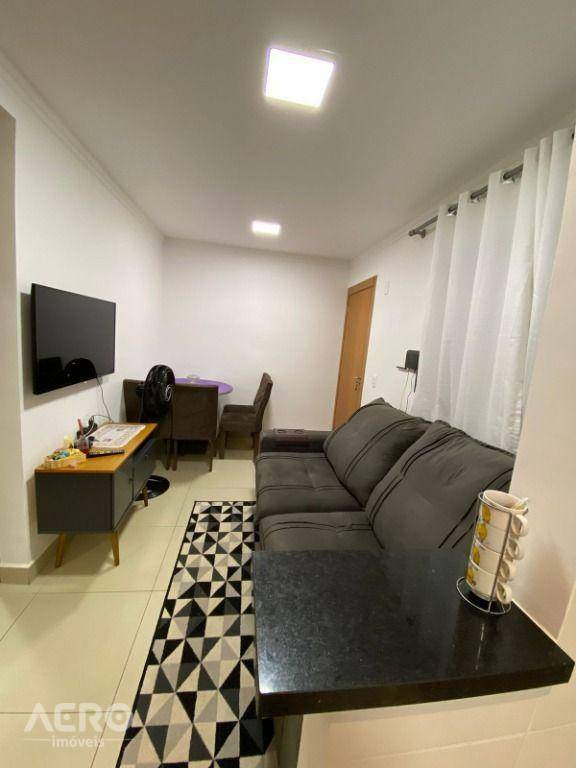 Apartamento à venda com 2 quartos, 42m² - Foto 3