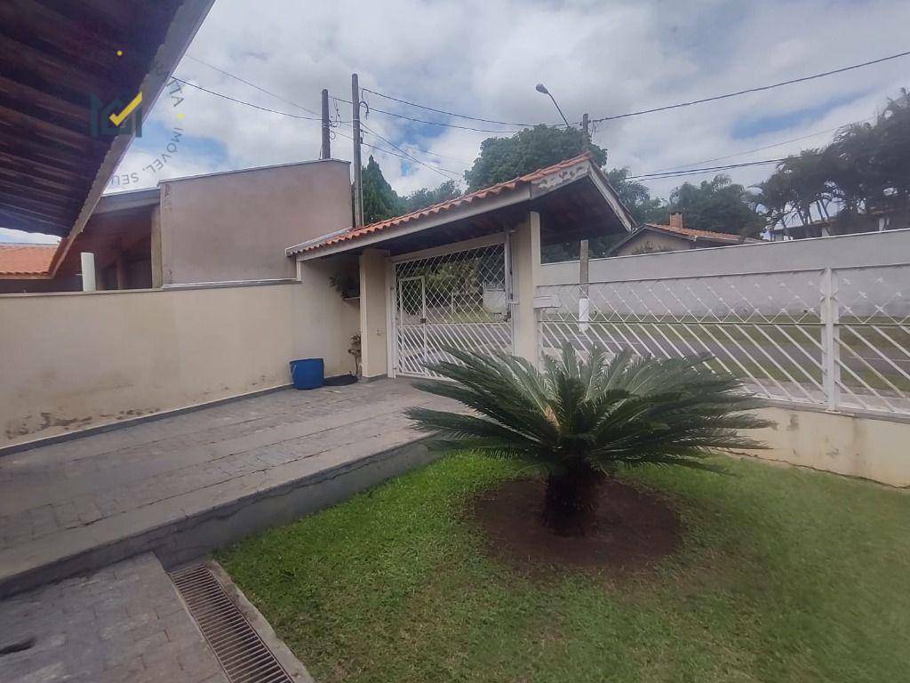 Casa de Condomínio à venda com 3 quartos, 309m² - Foto 2