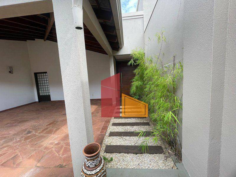 Casa à venda com 3 quartos, 312m² - Foto 26