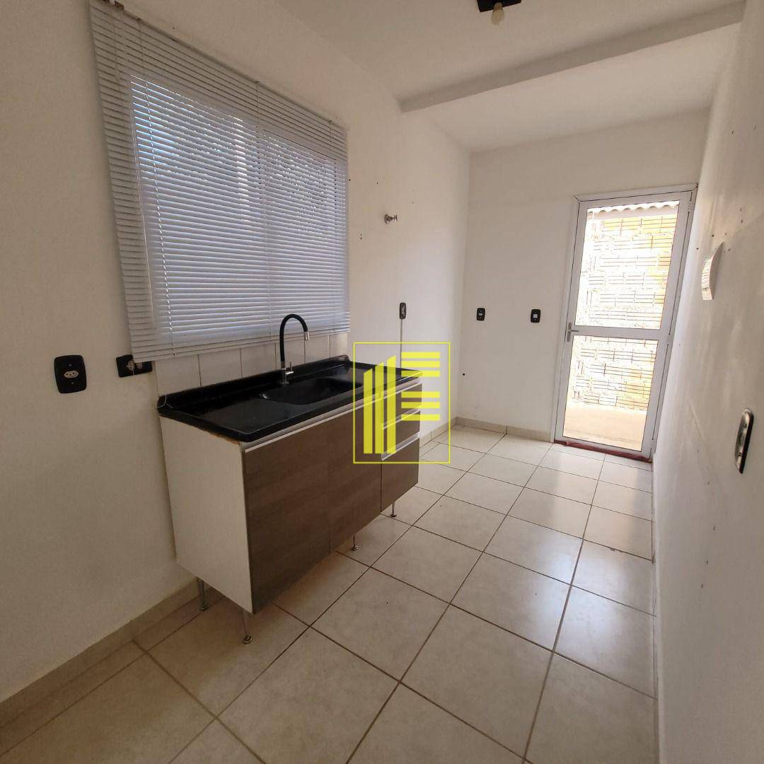 Casa para alugar com 2 quartos, 70m² - Foto 6
