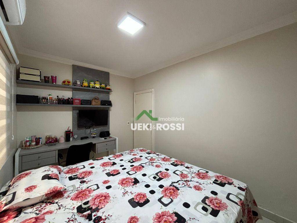 Casa à venda com 3 quartos, 180m² - Foto 38