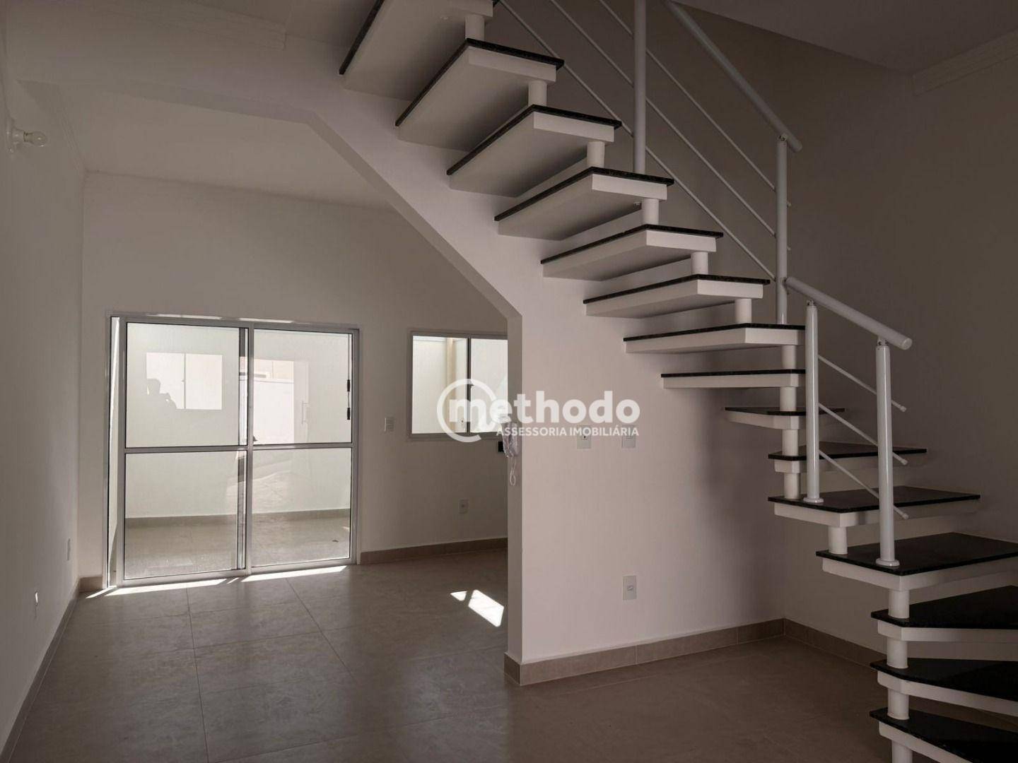 Casa de Condomínio à venda com 2 quartos, 76m² - Foto 2