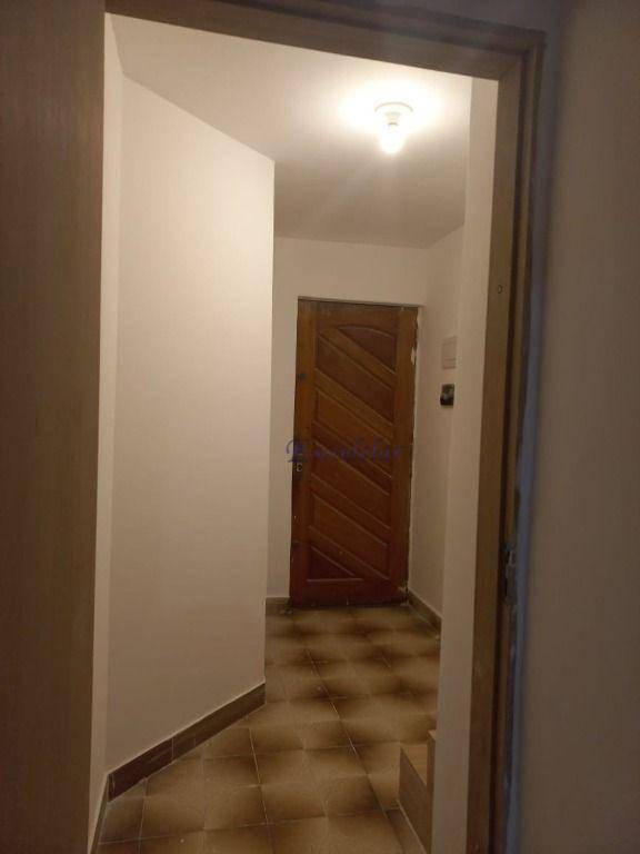 Sobrado à venda com 4 quartos, 100m² - Foto 5