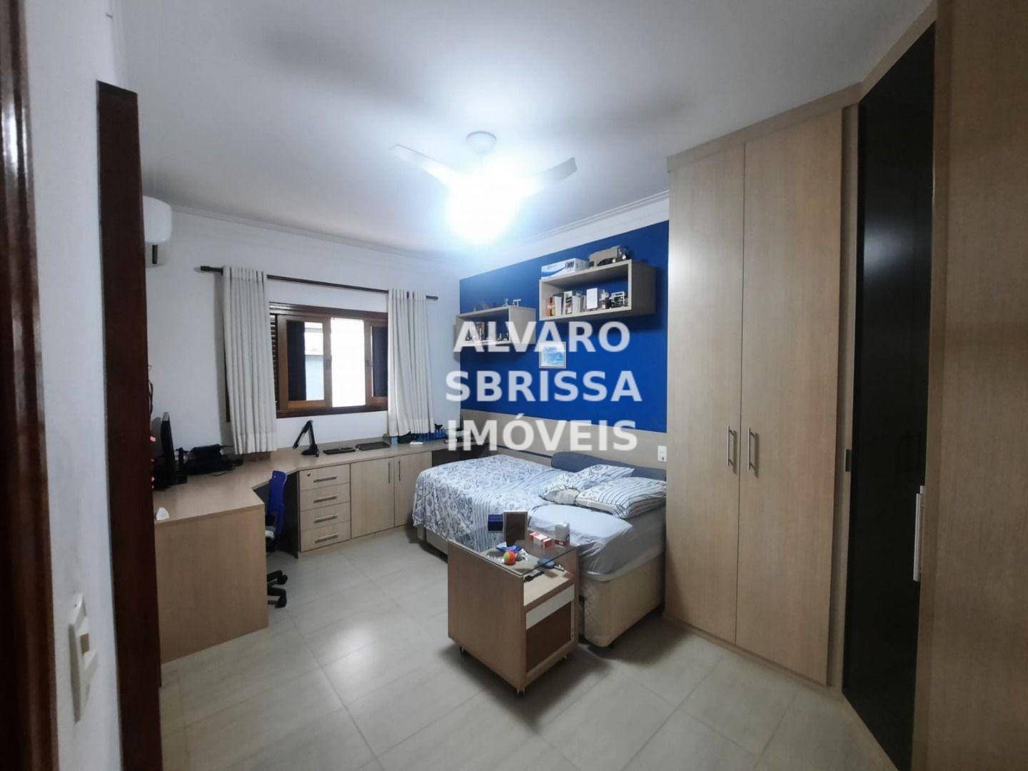 Casa de Condomínio à venda com 4 quartos, 340m² - Foto 14