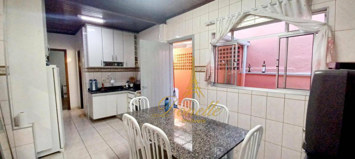 Casa à venda com 2 quartos, 80m² - Foto 15