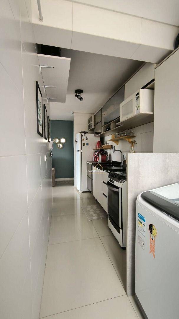 Apartamento à venda com 2 quartos, 64m² - Foto 8