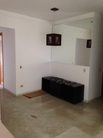 Apartamento à venda com 3 quartos, 75m² - Foto 4