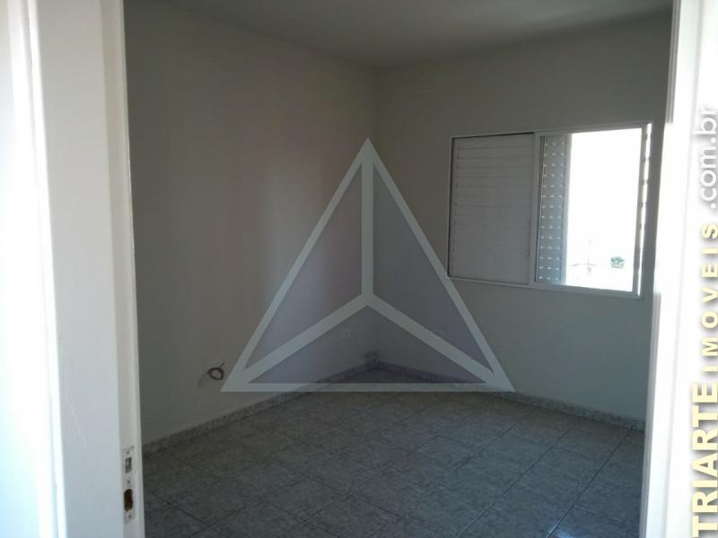 Apartamento à venda com 2 quartos, 75m² - Foto 4