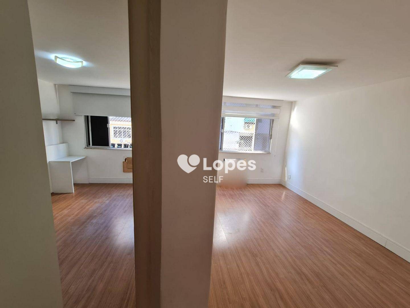 Apartamento à venda com 2 quartos, 102m² - Foto 1