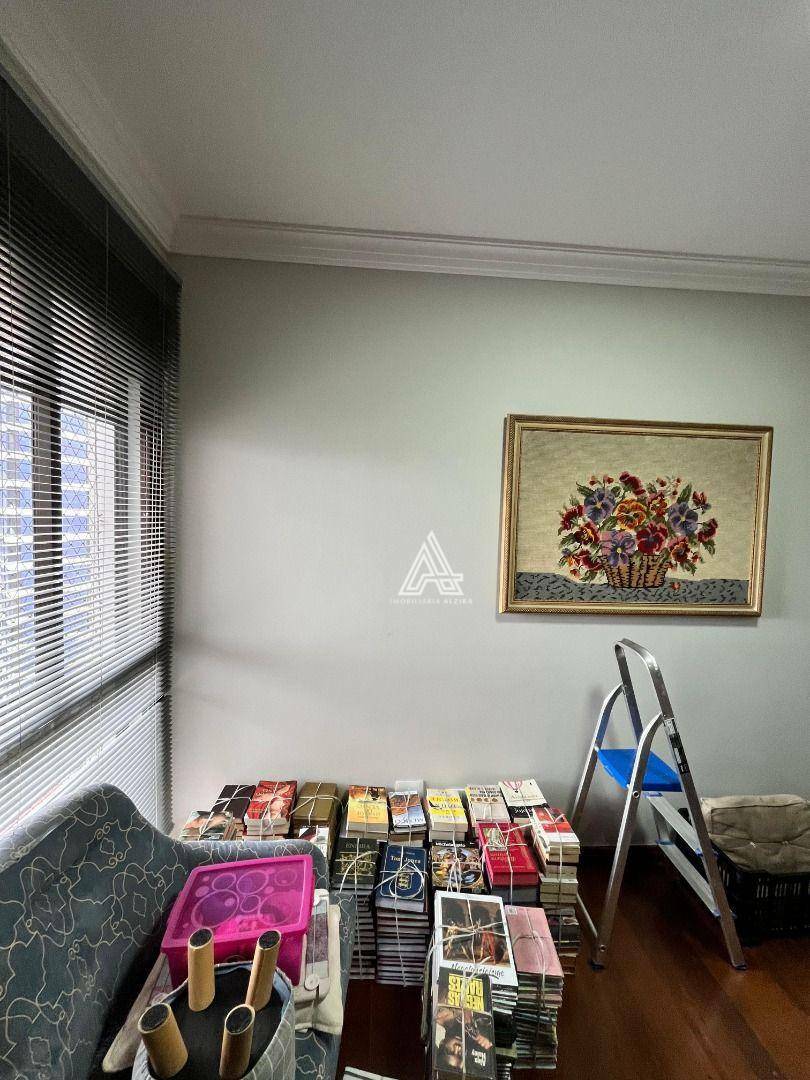 Apartamento à venda com 4 quartos, 150m² - Foto 31