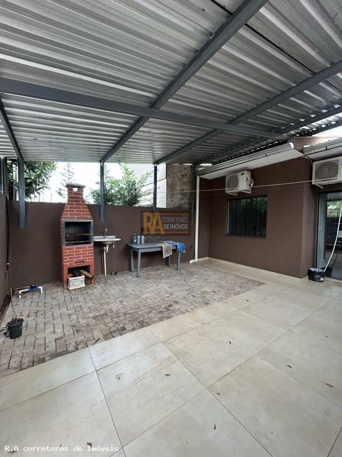 Casa à venda com 3 quartos, 121m² - Foto 24