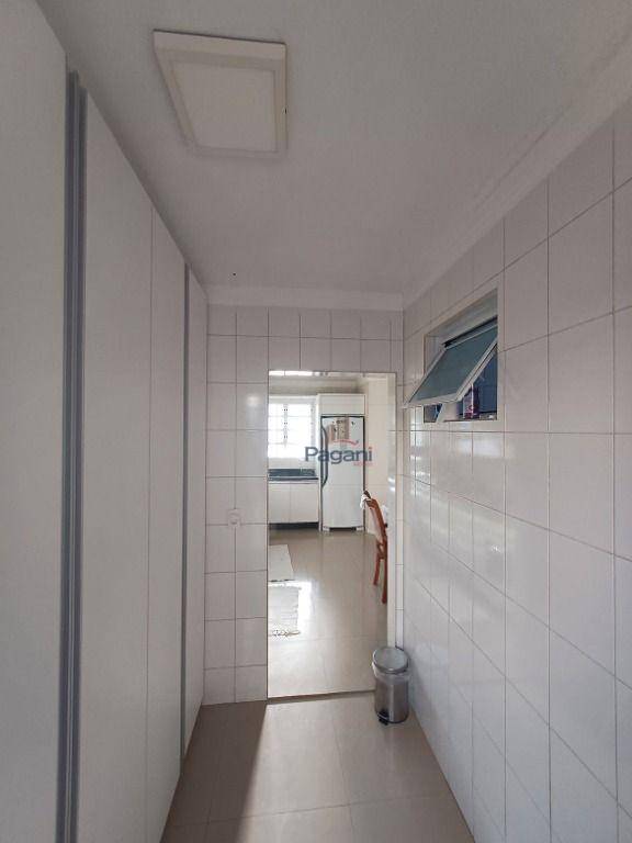 Casa à venda com 3 quartos, 257m² - Foto 18