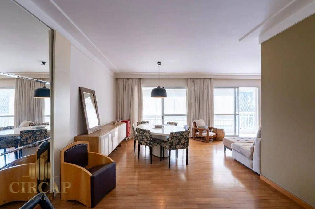 Apartamento à venda com 3 quartos, 143m² - Foto 3