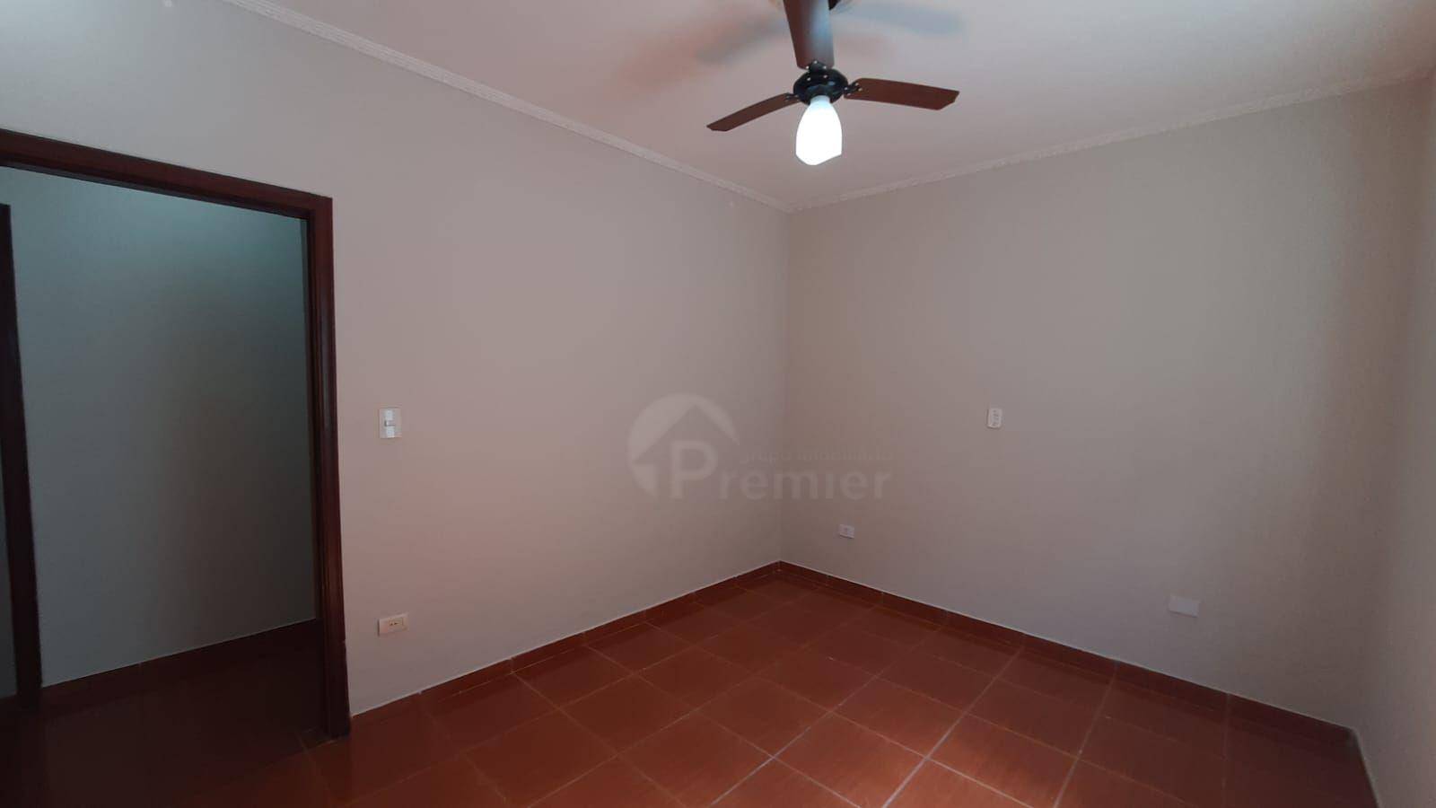 Casa à venda com 3 quartos, 190m² - Foto 20