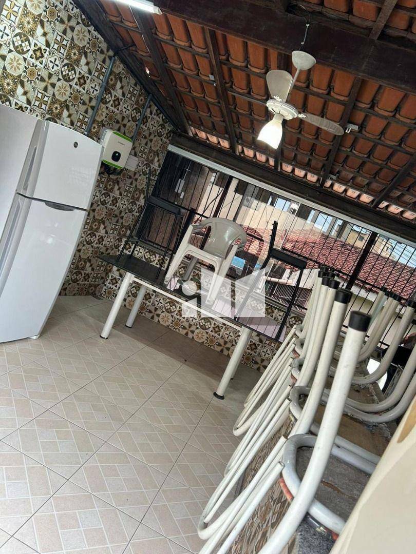 Casa de Condomínio à venda com 4 quartos, 214m² - Foto 25