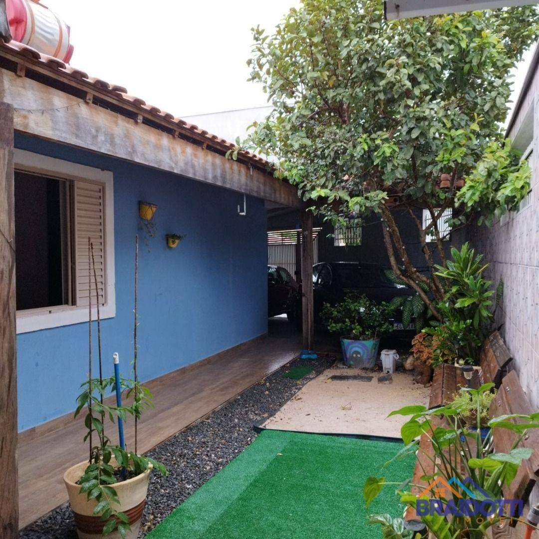 Casa à venda com 2 quartos, 140m² - Foto 5