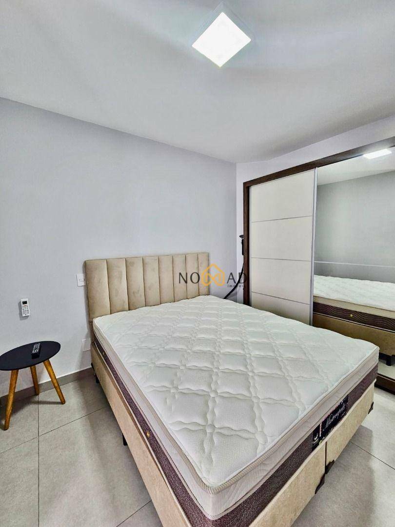 Apartamento à venda com 2 quartos, 80m² - Foto 10