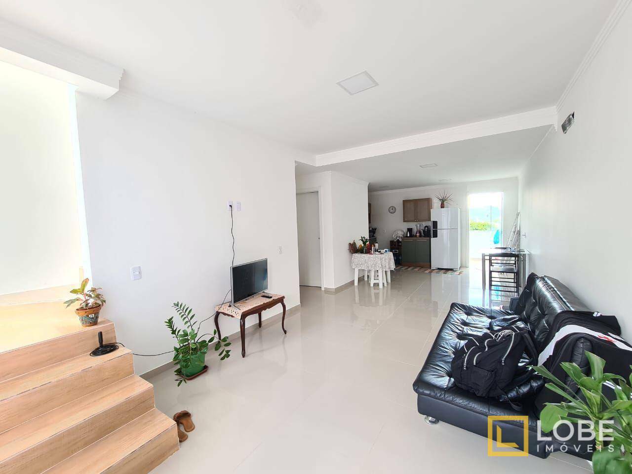 Sobrado à venda com 2 quartos, 114m² - Foto 3