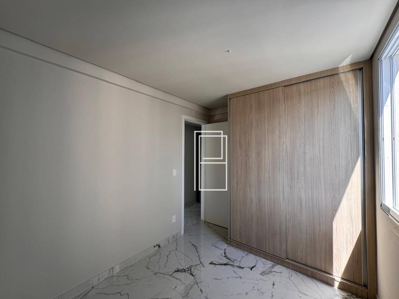 Apartamento à venda com 2 quartos, 107m² - Foto 8