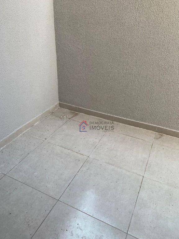 Apartamento à venda com 2 quartos, 63m² - Foto 11