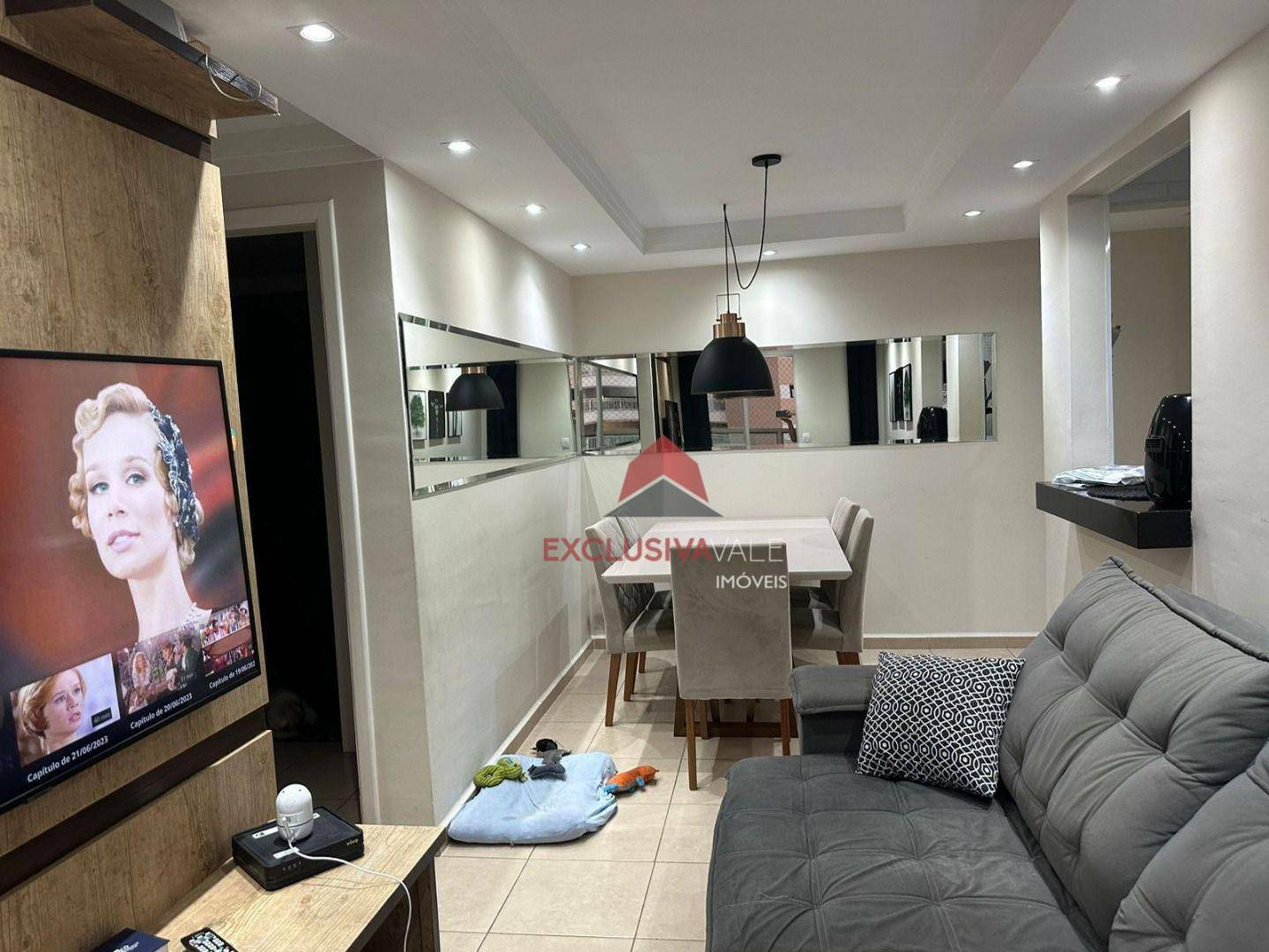 Apartamento à venda com 3 quartos, 70m² - Foto 2